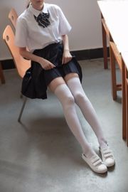 JK White Silk Girl trong lớp học [Sen Luo Foundation] [BETA-022]