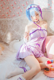 [Photo de cosplay] Anime Blogger Stupid Momo-Rem Nightdress