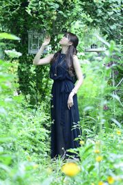 Lee Eun Hye „Czarna elegancka długa sukienka” [Korean Beauty]